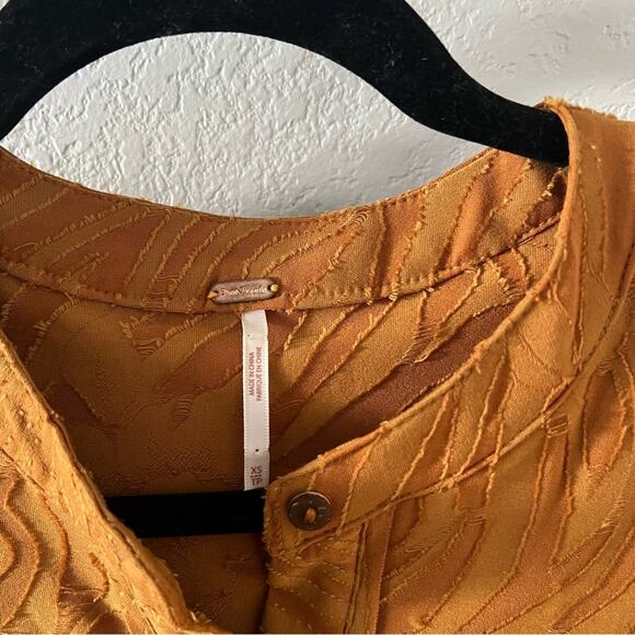 Free People Can't Stop Dreaming Button Down Tunic - Picture 7 of 9